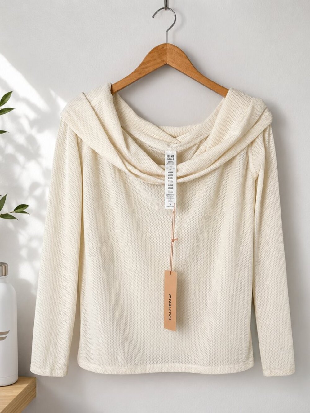 Fabletics x Demi Lovato Annabelle Long Sleeve White Top Small Off Shoulder